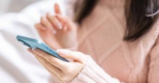 「1日12時間もスマホを見てしまう」仕事の集中力が持たない33歳女性に佐藤優が勧めた、意外な解決策