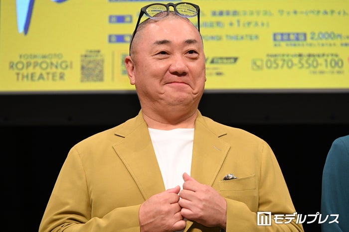 2児の父・山本圭壱、1歳長女・にこりちゃんとの“おこ顔”披露「癒し効果抜群」「公園にお出かけかな？」の声