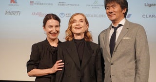 イザベル・ユペールが来日、日本で撮影した主演作「不思議の国のシドニ」フランス語で演じた伊原剛志を絶賛「この役は伊原さんしかできない」