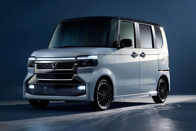 ホンダN-BOX"顔面整形"の舞台裏。上半期10万台超でも「オラオラ路線」に変えたワケとは？