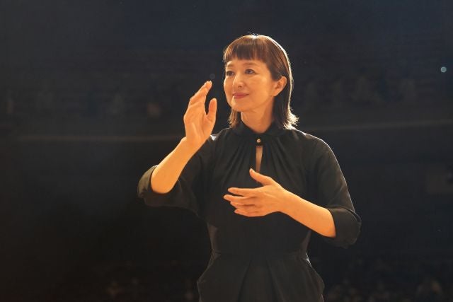 “伝説の音楽教師”はなぜ姿を消したのか――鈴木京香主演「キリコのタクト」本予告＆場面カット公開