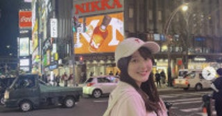 本田紗来、ラフなコーデの近影をファン絶賛「すすきの一可愛い女の子発見」「オフ感あるコーデかわいい」