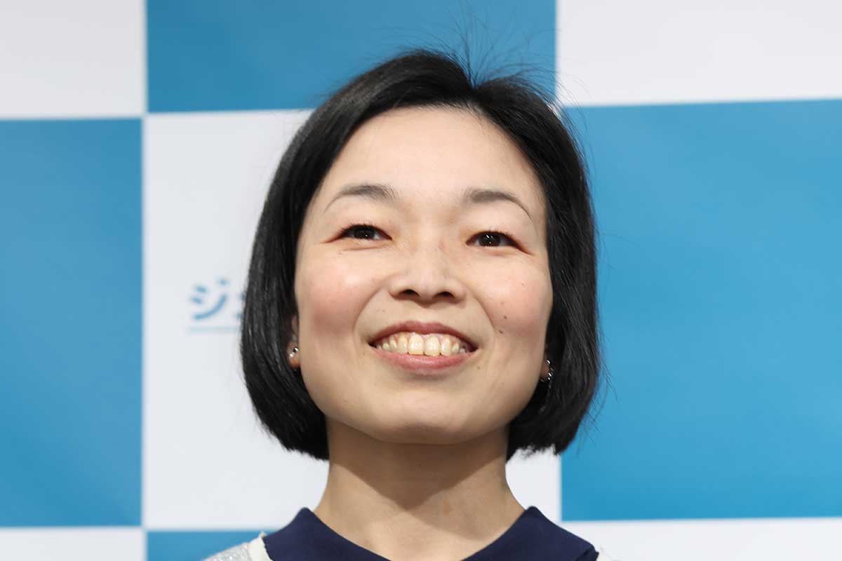 「『櫻井くん』と手を振っております」彬子さま櫻井翔と“同学年対談”放送も…述べられなかった「母・信子さまとの確執」