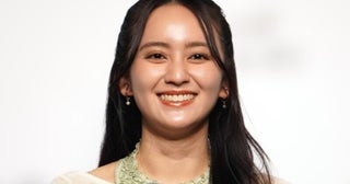 岡田結実、新ドラマ出演決定で“ギャル”風のビジュアルを披露…「ギャルすぎる」「チョベリグ！」ファンから反響