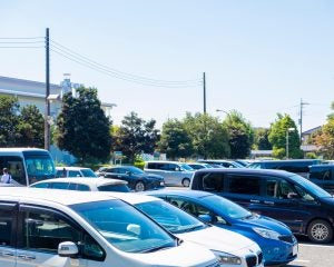 “3時間待った”駐車場で割り込みされた夫婦の怒り。暴行を受け「示談にしたい」と言われるも、断固拒否した顛末――仰天ニュース特報