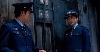 女区内でケンカ騒ぎ…混乱する中、篠原涼子“こずえ”のタブレット端末が何者かに盗まれる＜パンチドランク・ウーマン＞