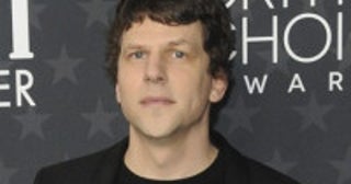 ジェシー・アイゼンバーグ、見知らぬ人に腎臓を寄付する予定