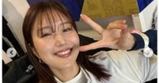 稲村亜美、カブス対ドジャース開幕戦を観戦かわいすぎるユニフォーム姿に「勝利の女神」