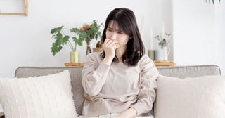 「パート収入100万円・年金200万円」の母から“扶養に入りたい”と相談が！ 私は「年収500万円」ですが、税金は“いくら安くなる”でしょうか？ メリット・デメリットを解説
