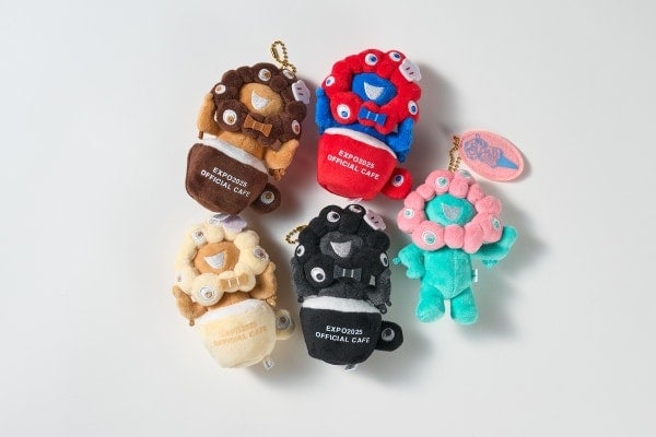 カフェカラーのミャクミャクがかわいい！EXPO2025 オフィシャルカフェから持ち歩きマスコット全5種が登場