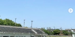 おばたのお兄さん、鮮やかな“空中開脚”に驚きの声「高すぎるううう」「運動能力凄い」