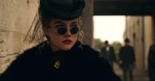 フローレンス・ピュー主演のNetflixドラマ『エデンの東』予告編＆新場面写真解禁！
