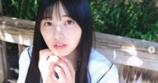 乃木坂46・五百城茉央、制服ショットに反響「圧倒的美少女」冨里奈央が撮影