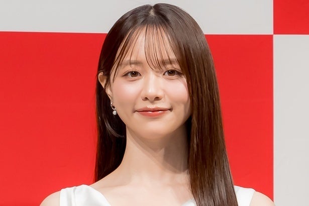 森香澄、もふもふ猫を優しく抱っこするオフショットに「かわいい～」の声＜プロフェッショナル＞