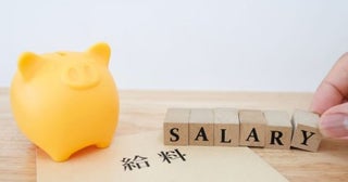 「月収25万円・賞与年100万円」ですが、会社から「来年度から賞与を月給化する」と言われました。税金などで“手取り”が減らないか心配ですが、損にならないでしょうか？ メリットを確認