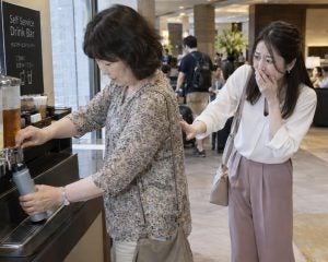 「恥ずかしいからやめて！」ドリンクバーの飲み物を水筒に入れる母親が反省した“娘の一言”／「自由になる時間が増えたらしたいこと」は何かを調べてみた