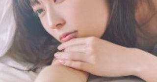 乃木坂46・岩本蓮加1st写真集『いたずらな風』裏表紙4種解禁秋元康の帯コメントも到着