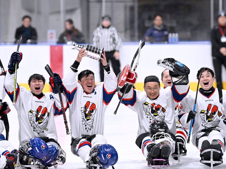 ８連覇！アイスホッケー・長野サンダーバーズ