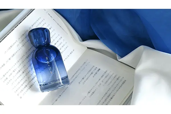『秘めごとシリーズ』で人気の出版社コスメブランドがリニューアル。月夜をテーマにした香水ってどんな香り？