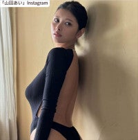 “土下座”謝罪が話題・グラドル22歳、衣装姿にネット騒然「たまげた」「これは世界クラス」