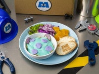表参道で『モンスターズ・インク』スペシャルカフェ開催へ！公開25周年を祝うメニュー＆グッズが登場