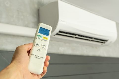 エアコンの“除湿”を使ったら「再熱除湿だから冷房のほうが節約になる」と言われました。「1時間当たり13円、1ヶ月3120円の差」とのことですが、除湿機能は“使わないほうがいい”ですか？