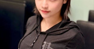 147cm現役アイドル、タイトなトップス姿が「すっっご」「たまらん」とネット騒然