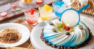 サンシャインシティプリンスホテルの夏スイーツビュッフェ。たこ焼きシューやりんごあめムースなど、屋台の定番がスイーツに変身