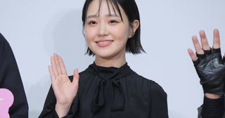 奈緒、原作者・京極夏彦からの絶賛に安堵の笑顔 主演映画「死ねばいいのに」完成披露で手応え語る