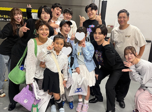  はんにゃ川島の元妻・菜月、子どもたちと元夫出演コントライブ鑑賞 