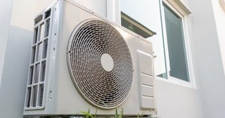 室外機カバーで節電するつもりが逆に大損！電気代が跳ね上がる場合もある？カバーの設置でかかる余計なコストと、本当に効果のある節電方法を徹底比較！