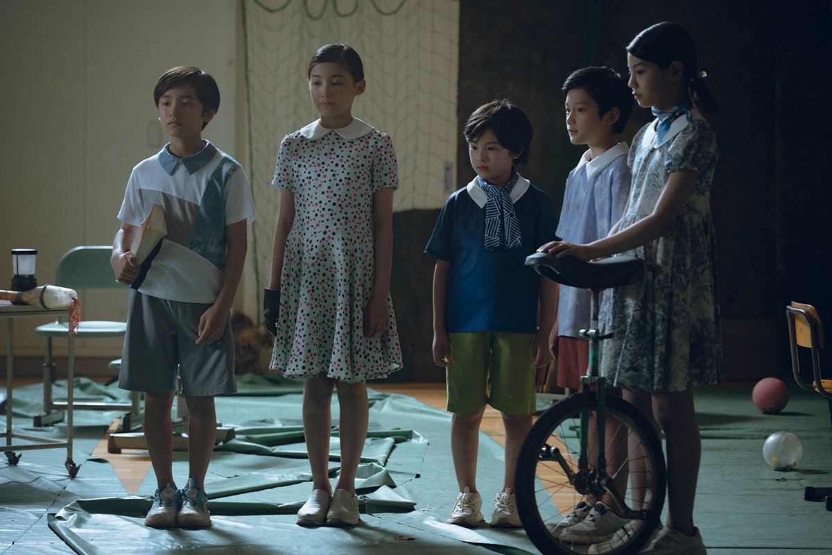 是枝裕和監督『箱の中の羊』未来へとつながる出会いのシーンを映した本編映像が公開