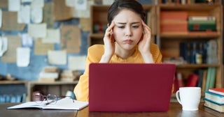 入社から1ヶ月、新卒の娘から「ノルマが厳しくて、今の会社でやっていける気がしない」と連絡が！ 入社1ヶ月で辞めると“失業手当”も出ませんし、デメリットも多いですよね…？