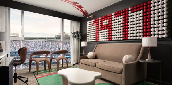 HIS、北米唯一の球場内ホテル「ローリングスルーム」からMLB観戦ができるトロント6日間ツアーを発売