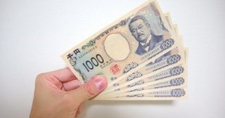 通勤手当を「月5000円」受け取っています。2ヶ月前から「完全在宅勤務」になったのですが、通勤手当は払われたままです。そのまま受け取っているのですが、あとで「返金」を求められるでしょうか？