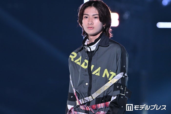 市村正親の長男・市村優汰、母・篠原涼子の誕生日祝福で両親2ショット公開「仲良しでほっこり」「いい関係なのが伝わってくる」