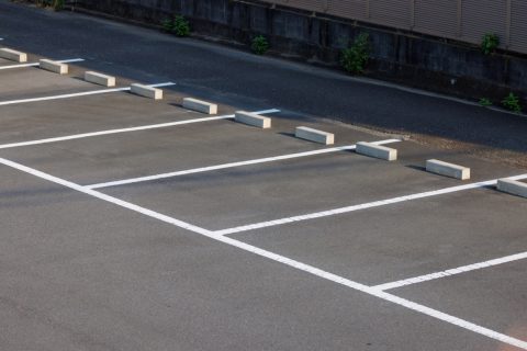 月極駐車場を借りている父が「来月から月3000円値上げ」と言われたそうです。家賃なら交渉の話も聞きますが、駐車場でもそのまま受け入れないといけないのでしょうか？