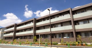 都営住宅に住む母が、祖父の遺産「2000万円」を相続することに。年金収入は少なくても、高額な資産を持つと退去させられてしまうのでしょうか？