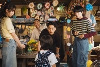 『ライオンの隠れ家』第4話“洸人”柳楽優弥と“美路人”坂東龍汰が“ライオン”佐藤大空の誕生日会を催す