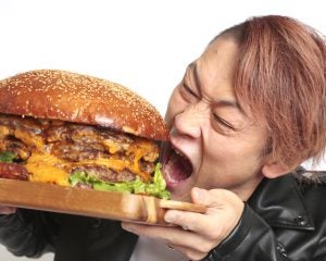 「マッチョこそ強い」MAX鈴木が語る、大食い業界の新しい潮流。日本の現王者が「最強国・アメリカ」のレベルに達する可能性も