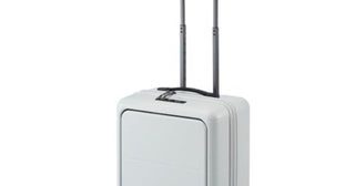 機内持ち込みの常識が変わる大容量。信頼の【プロテカ】スーツケースで快適な旅を。Amazonで販売中！
