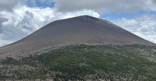 “信州小諸のシンボル”浅間山の「山開き」を開催GWが明けたら、すぐそこに夏山登山の季節が待っている