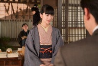 明日の『風、薫る』“りん”見上愛、新聞記者“横沢”井上祐貴と出会う
