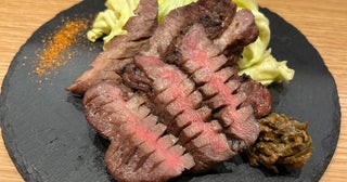 ステーキ、牛タン、馬肉、くじら肉…肉好きが集結する3日間、日比谷公園で開催
