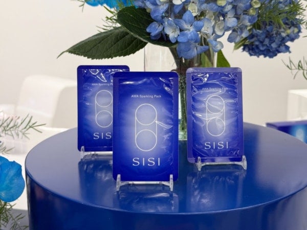 タイパ・透明感・ハリケアを欲張る！SISI炭酸パック「AWAスパークリングパック」が誕生