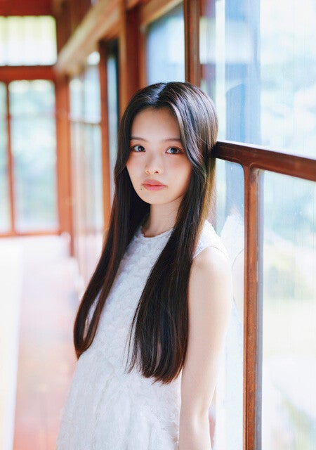 麗しきビジュアルと凜としたハート。「週プレ賞」受賞の櫻坂46四期生・浅井恋乃未「緊張しない人になりました。昔は体育の発表でも本当に嫌だったんですけど」