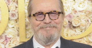 ゲイリー・オールドマン、次期ボンド俳優をポロリ!?「スタジオは彼を選んだ」と発言