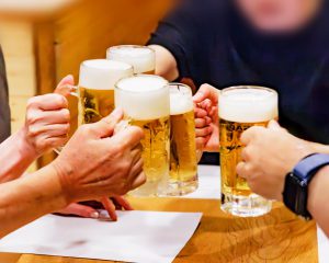 ラストオーダー終了後に「注文させろ」、ちゃんぽん飲みの末に…飲食店員がウンザリした今年の“忘年会トラブル”