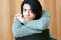武藤潤が原因は自分にある。メンバーを動物に例えるなら？舞台共演したM!LK 吉田仁人との裏話も