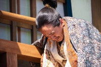 『豊臣兄弟！』“秀吉”池松壮亮、“信長”小栗旬の言葉に涙ネット悲痛「今生の別れになるの…!?」「来週が怖い…」